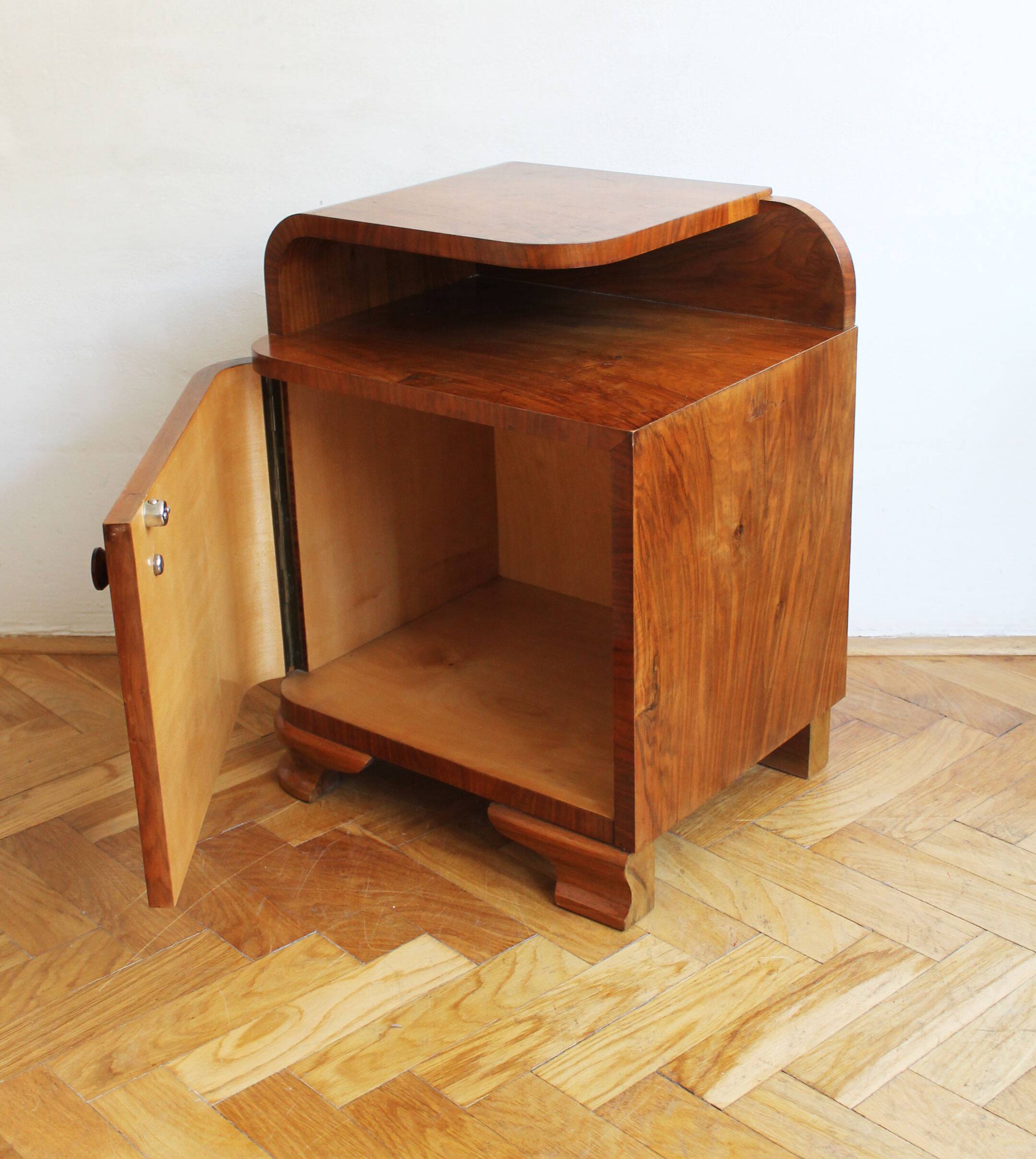 1930s Art Deco Bedside table