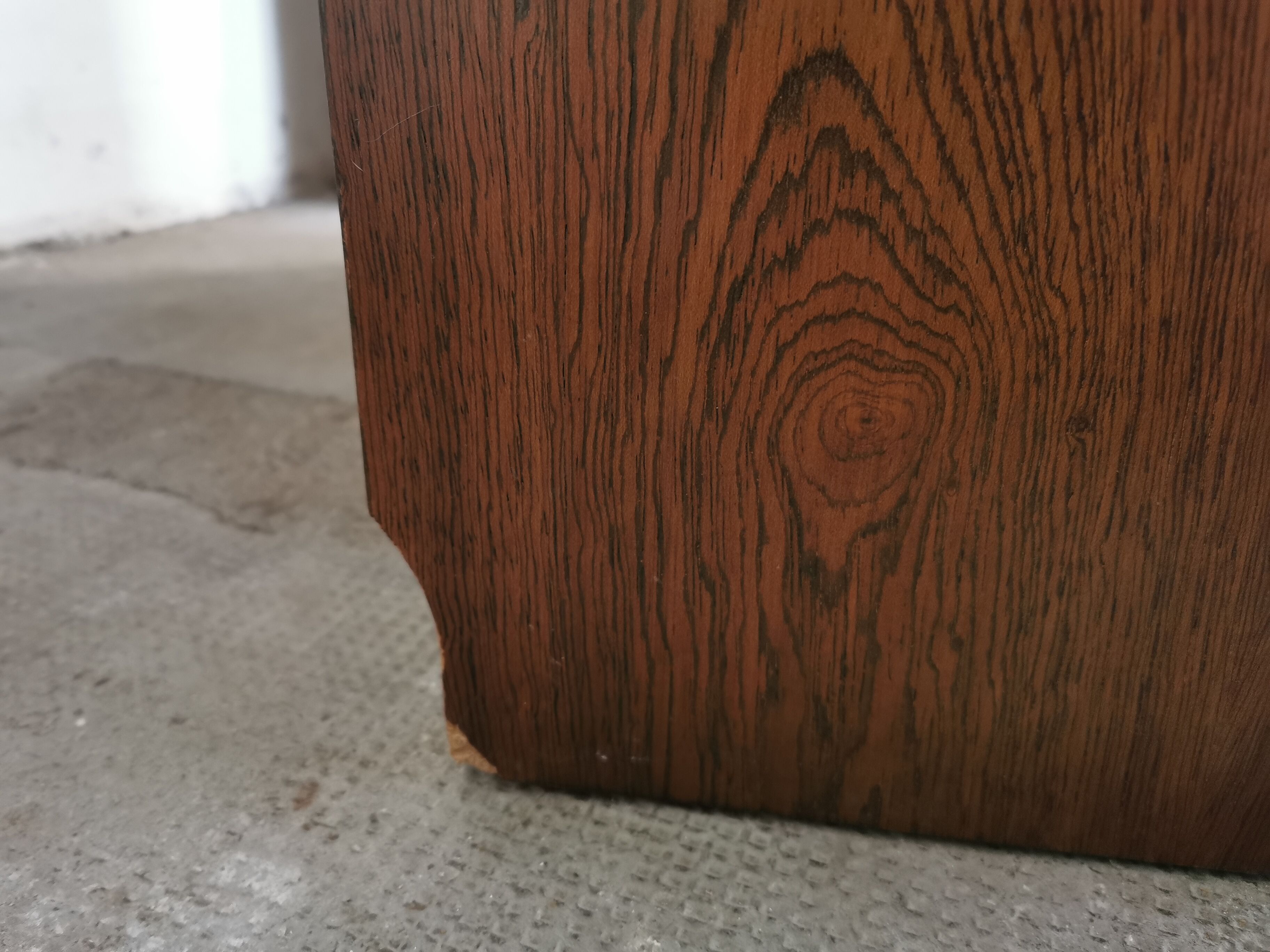 Weekly chest of drawers