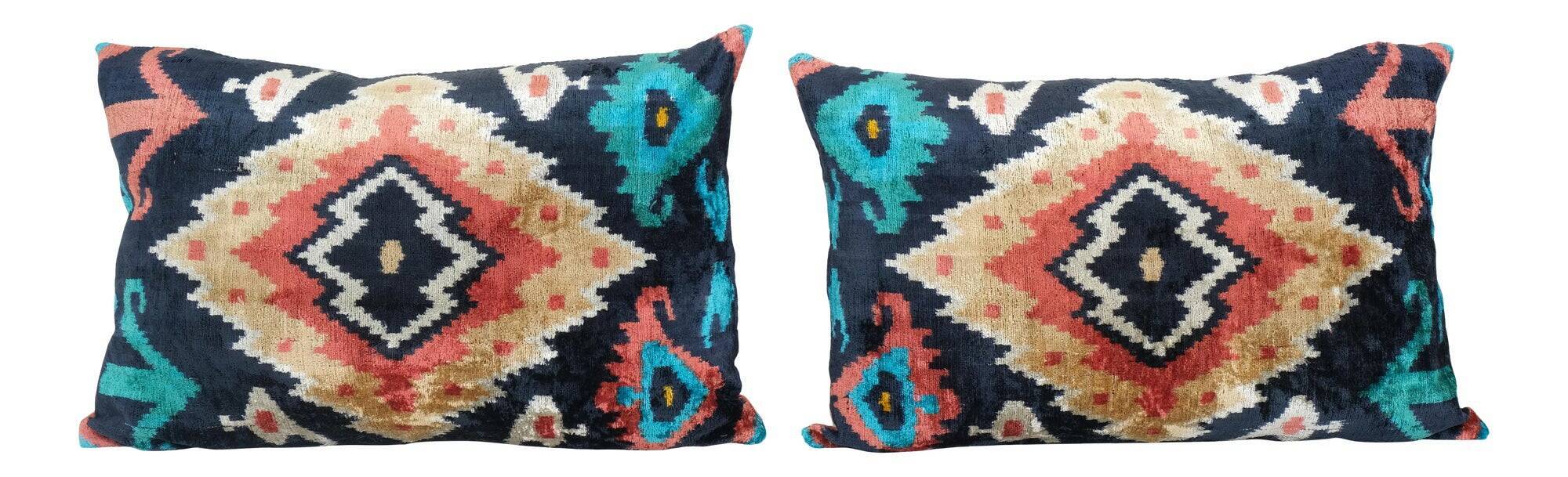Set of 2 vintage ikat cushion covers 61x41 cm