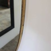 Miroir écusson Mid-Century en laiton, Italie 1950-60