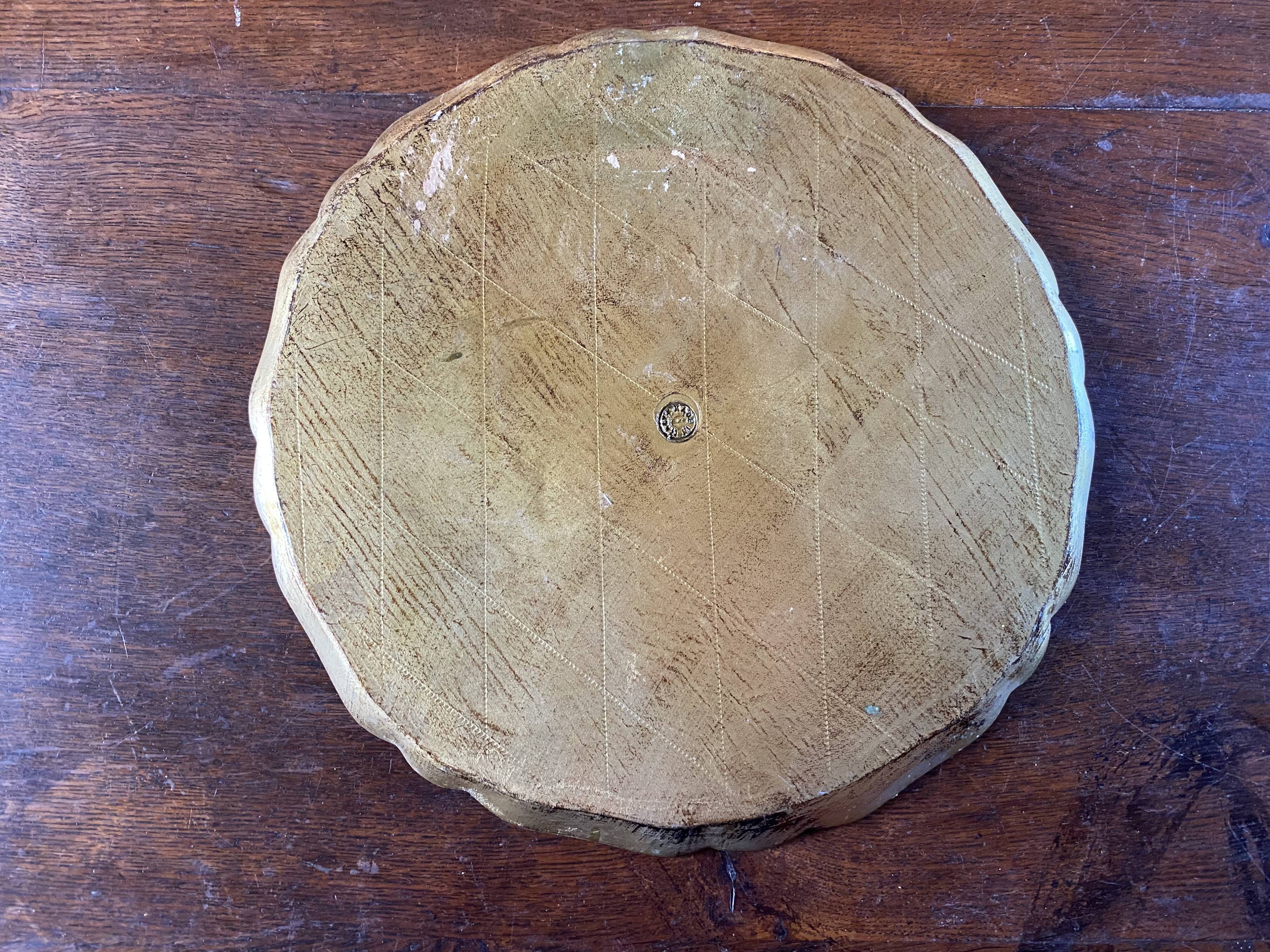 Venetian tray in gilded wood