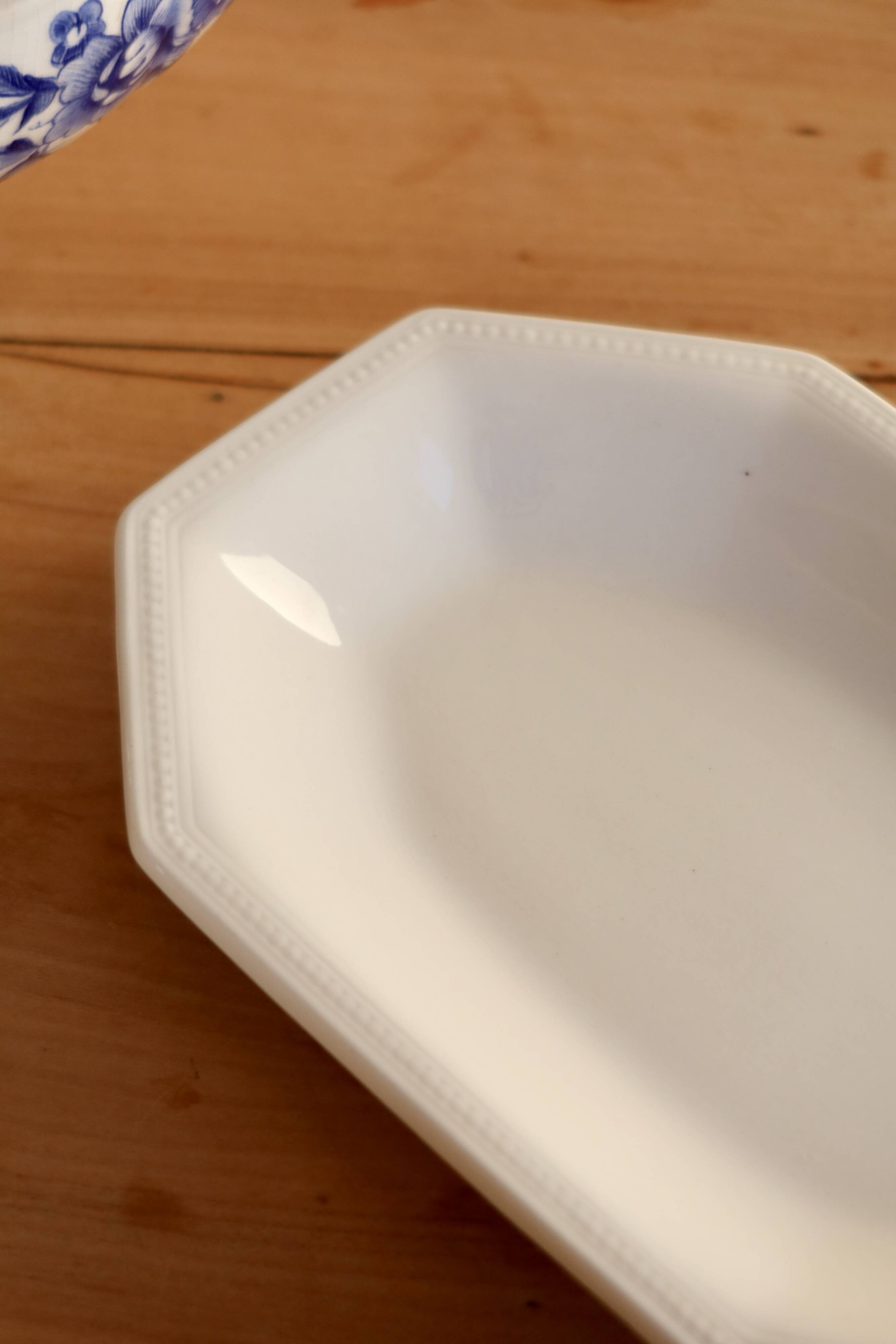 Ravier vintage English porcelain Johnson Brothers model Pearl