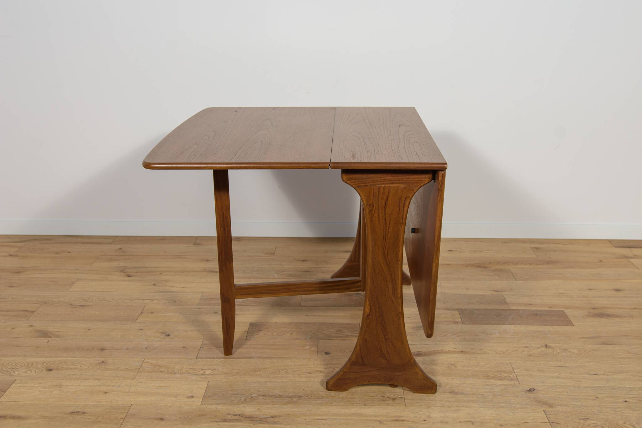 Mid-Century Teak Extendable Dining Table from G-Plan, 1960s