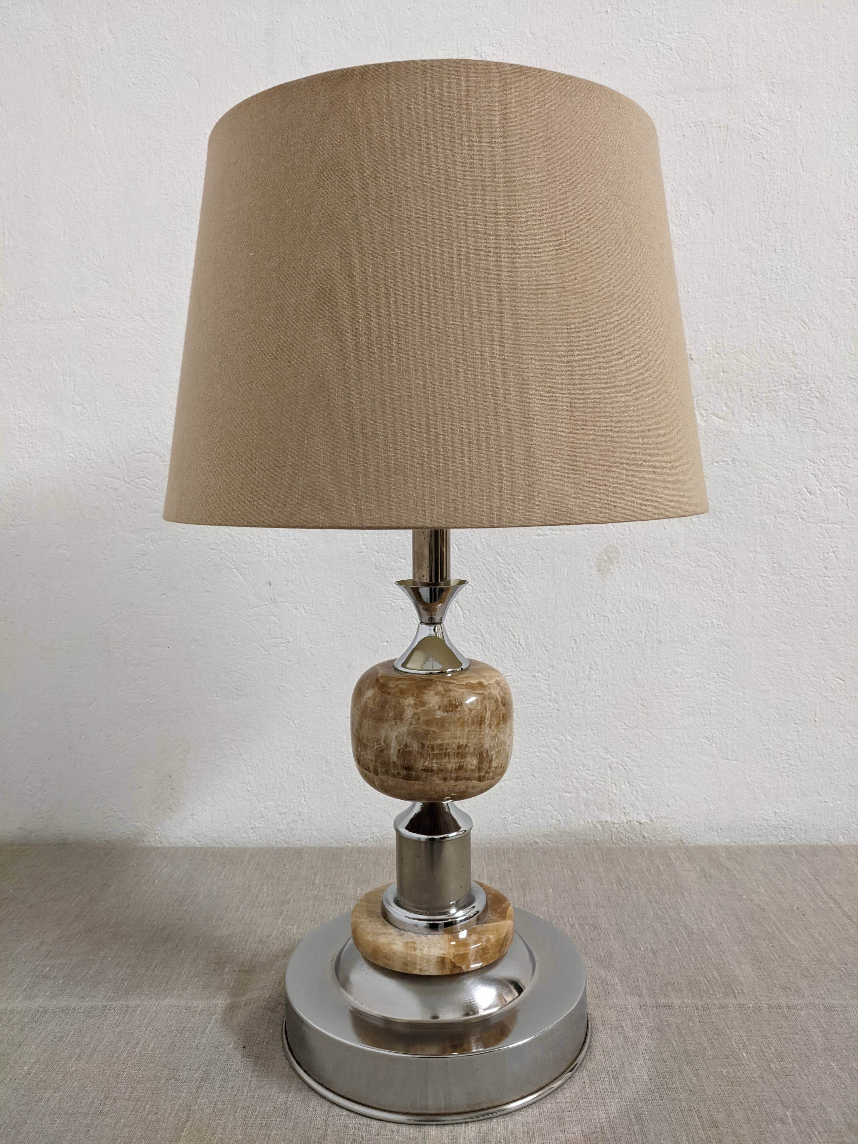 Living lamp in onyx and chromed metal from the 60s/70s
