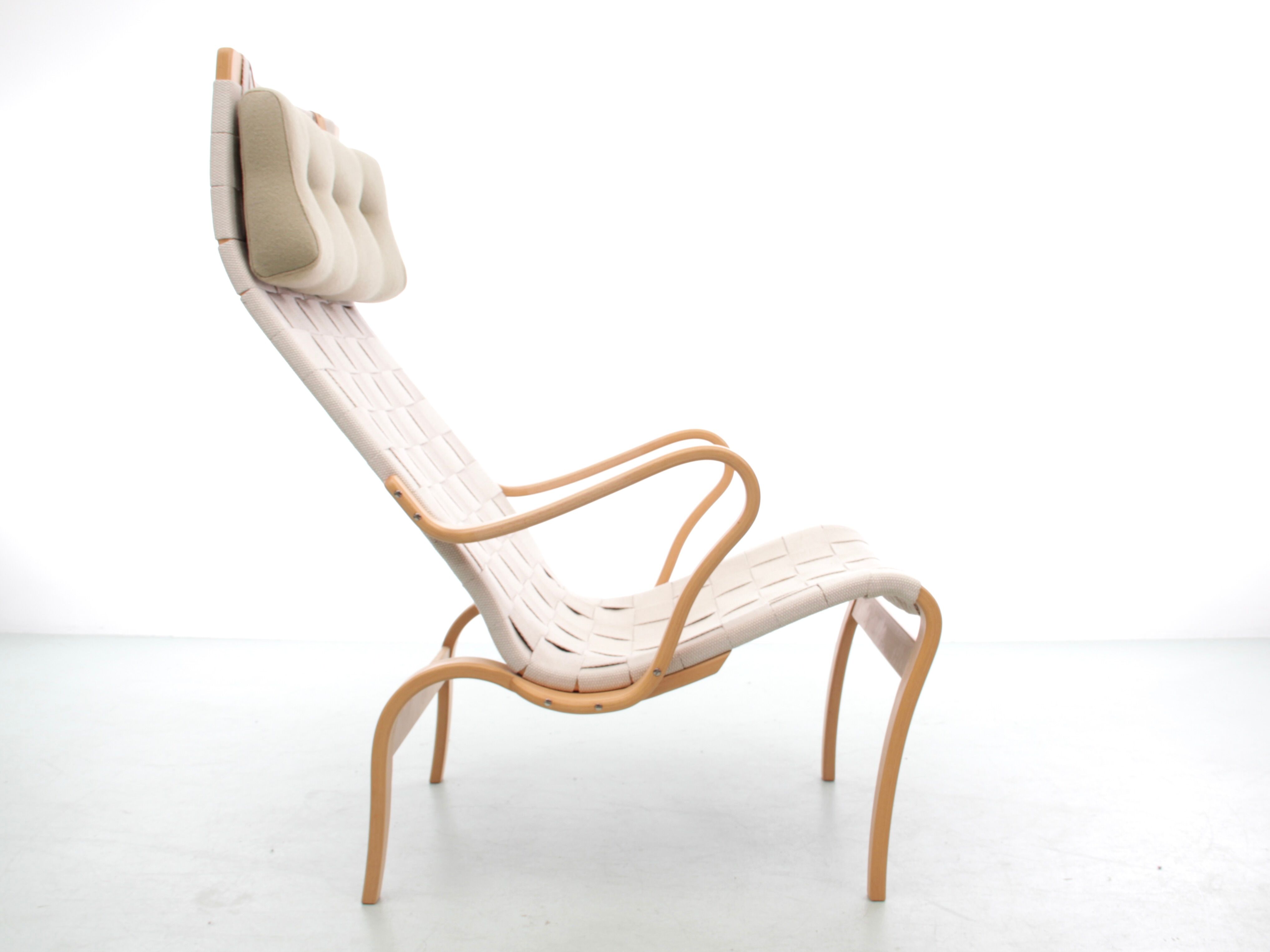 Paire de  fauteuils scandinaves modèle  Miranda