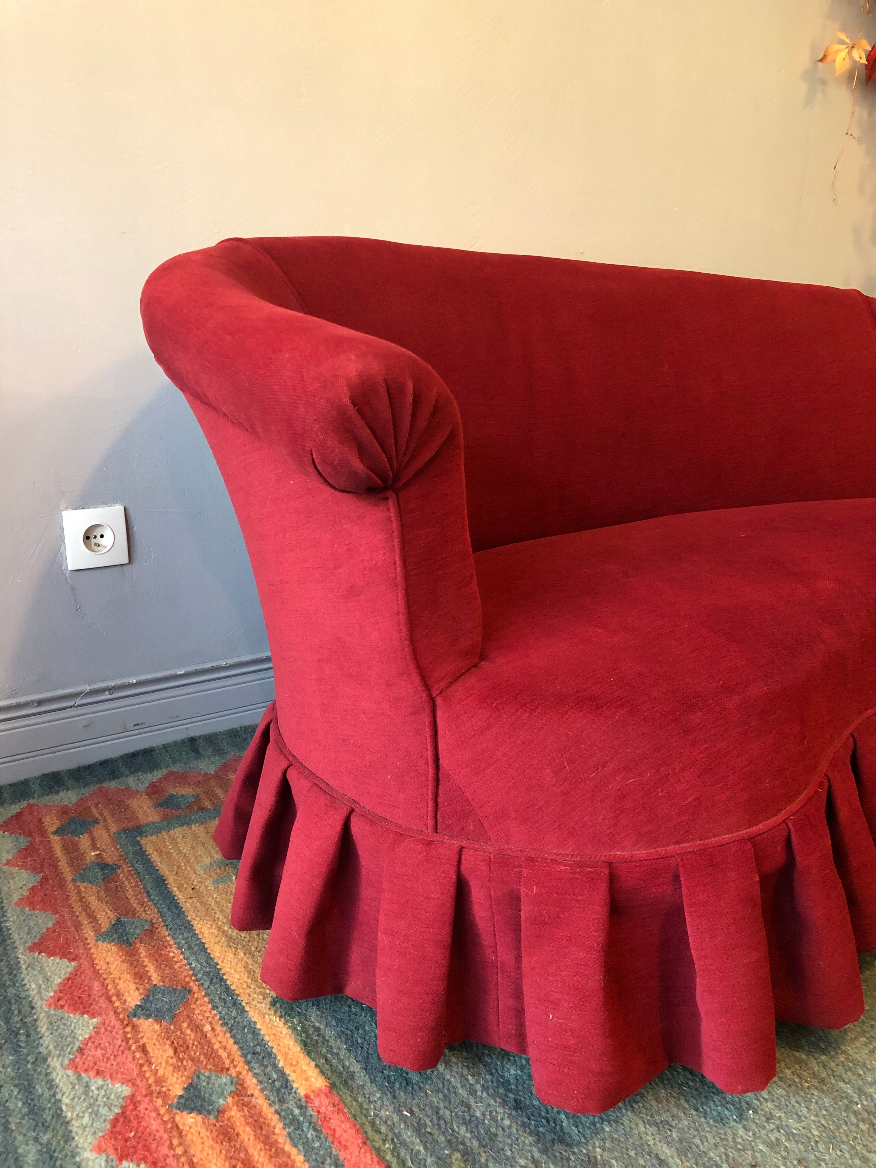 Napoleon III period toad sofa