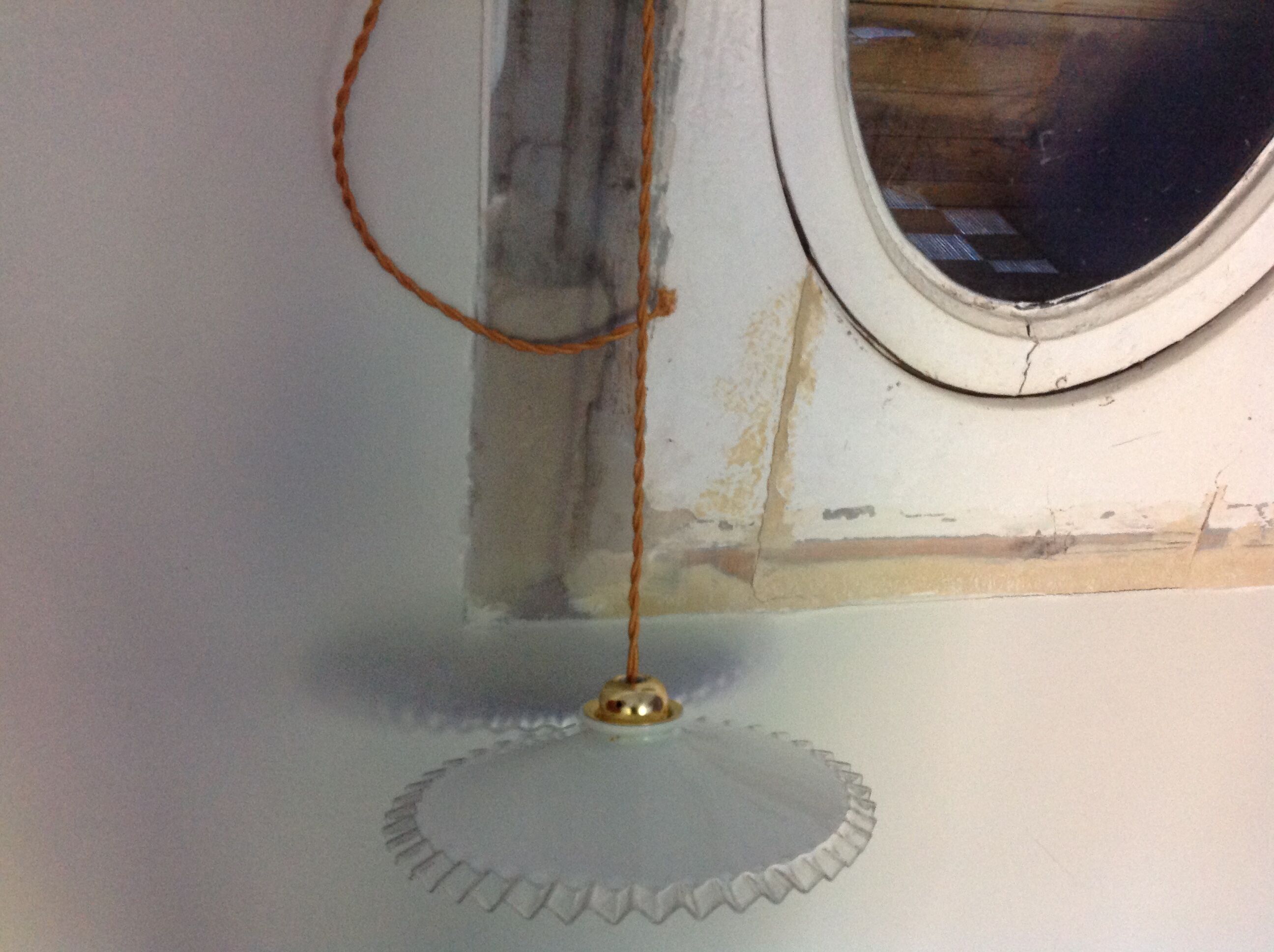 Suspension en opaline blanche