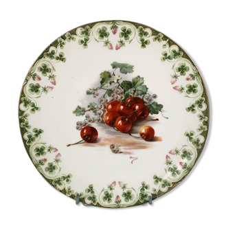 Assiette porcelaine de limoges t&v à décor de cerises