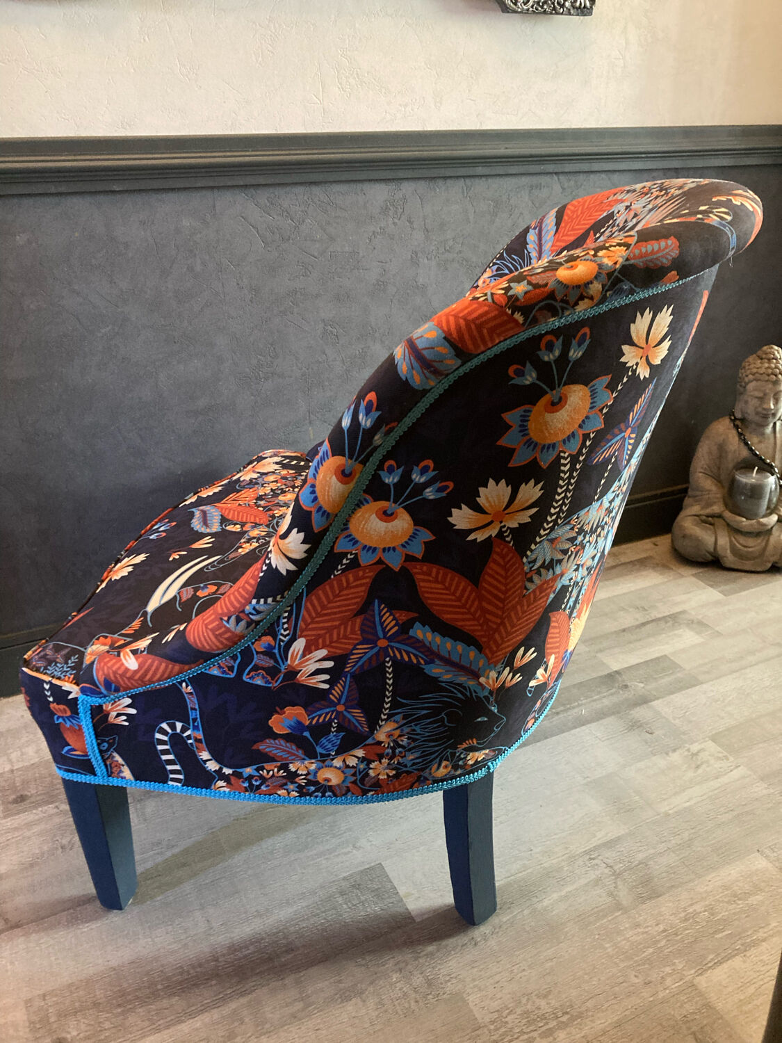 Toad armchair