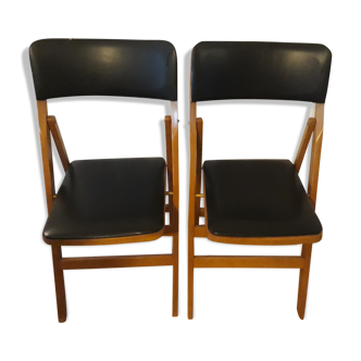 Folding chairs