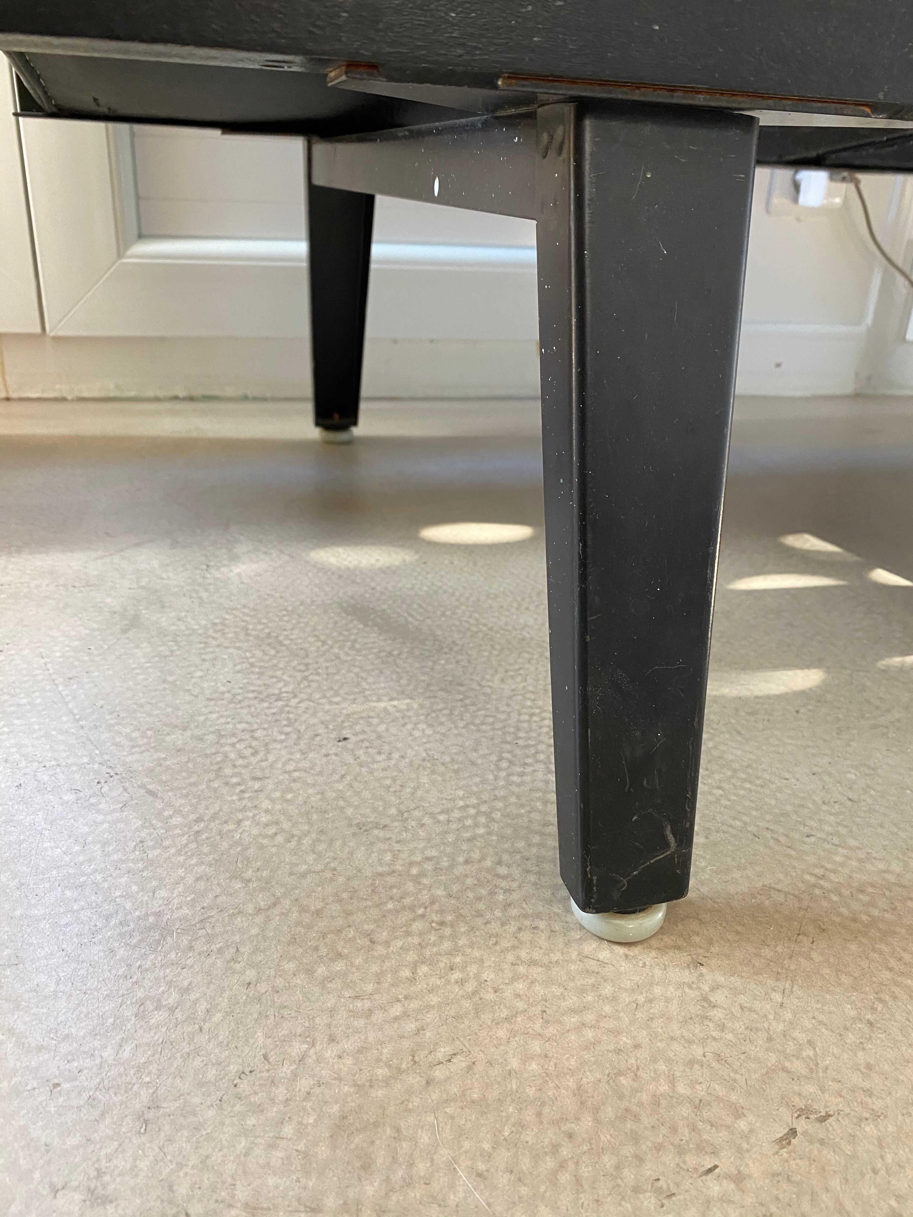 Georges Nelson leather sofa