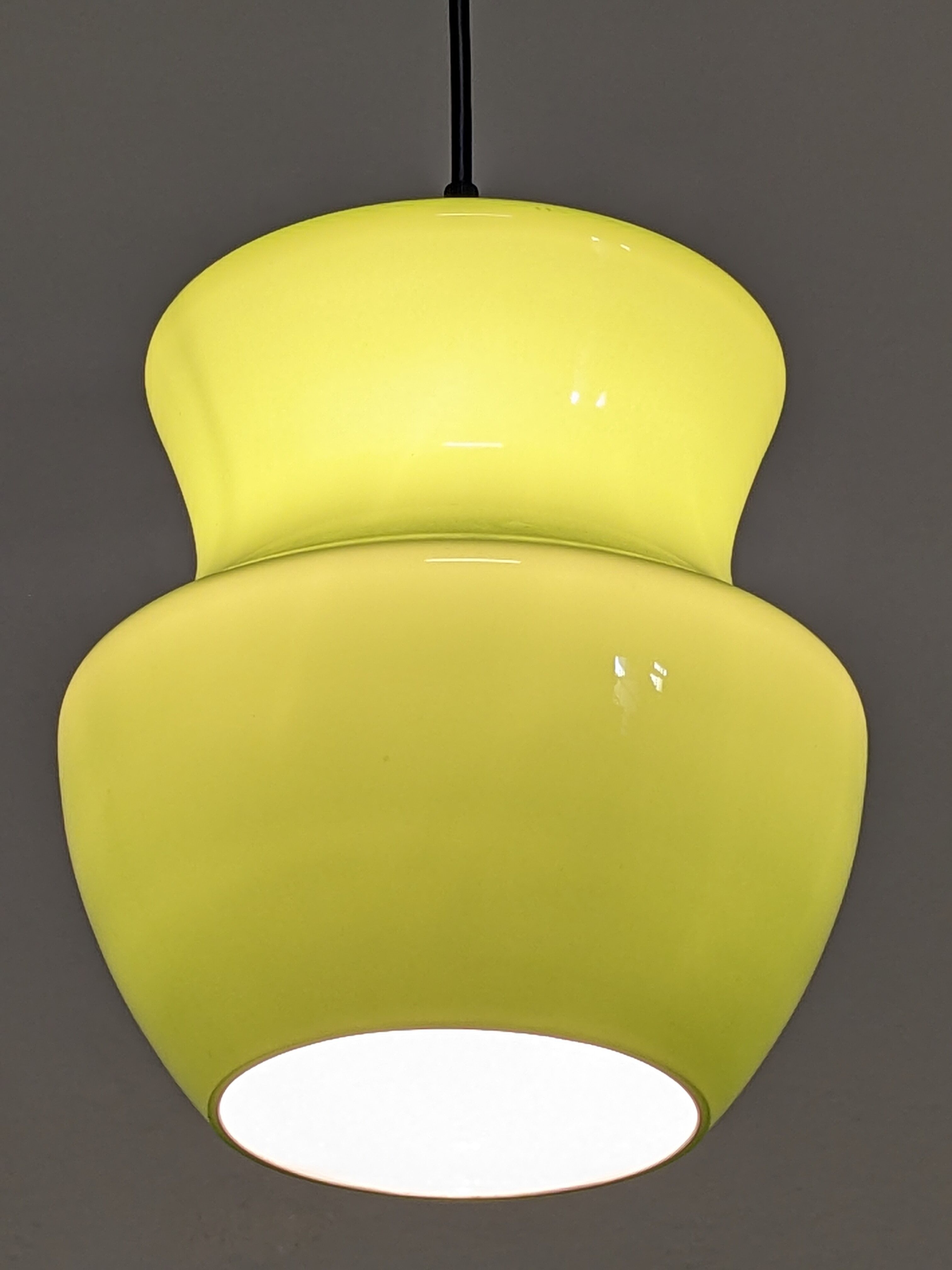 Green opaline suspension from the 60s/70s