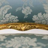 Salon de style Louis XV à chassis en bois doré. Circa 1880.