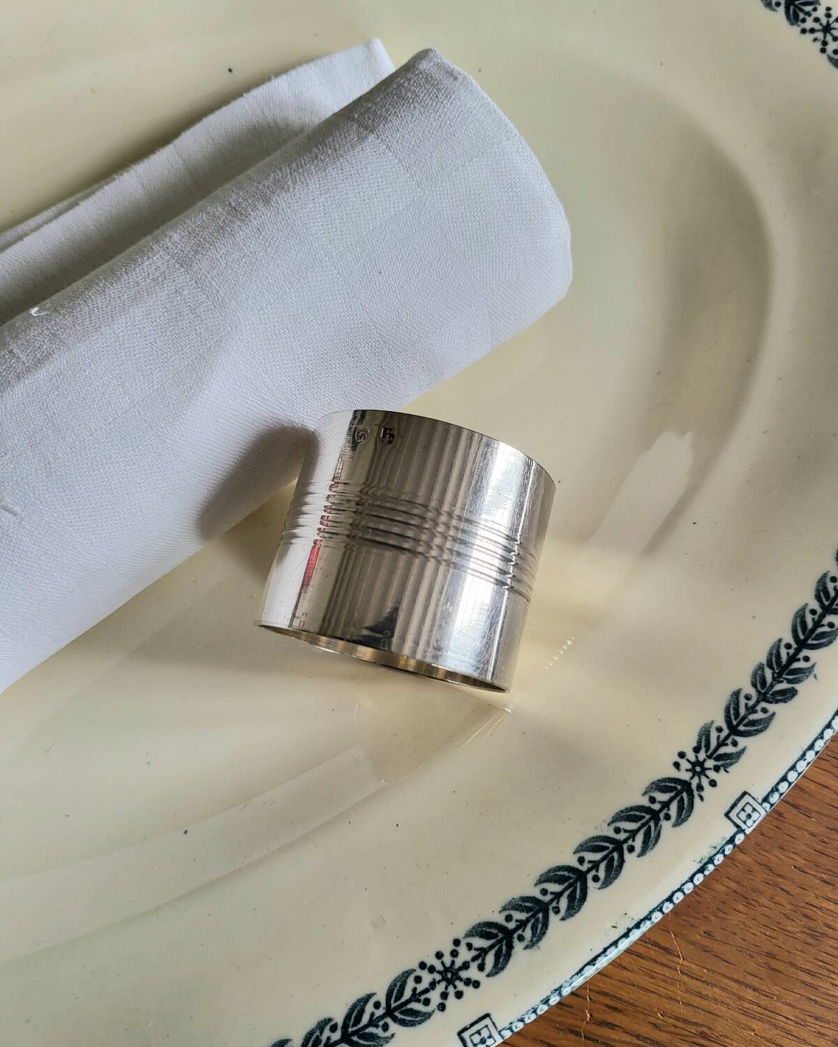 Silver Metal Napkin Ring