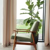 Fauteuil vintage en boucle vert sauge, design milieu de siècle, fauteuil en bois