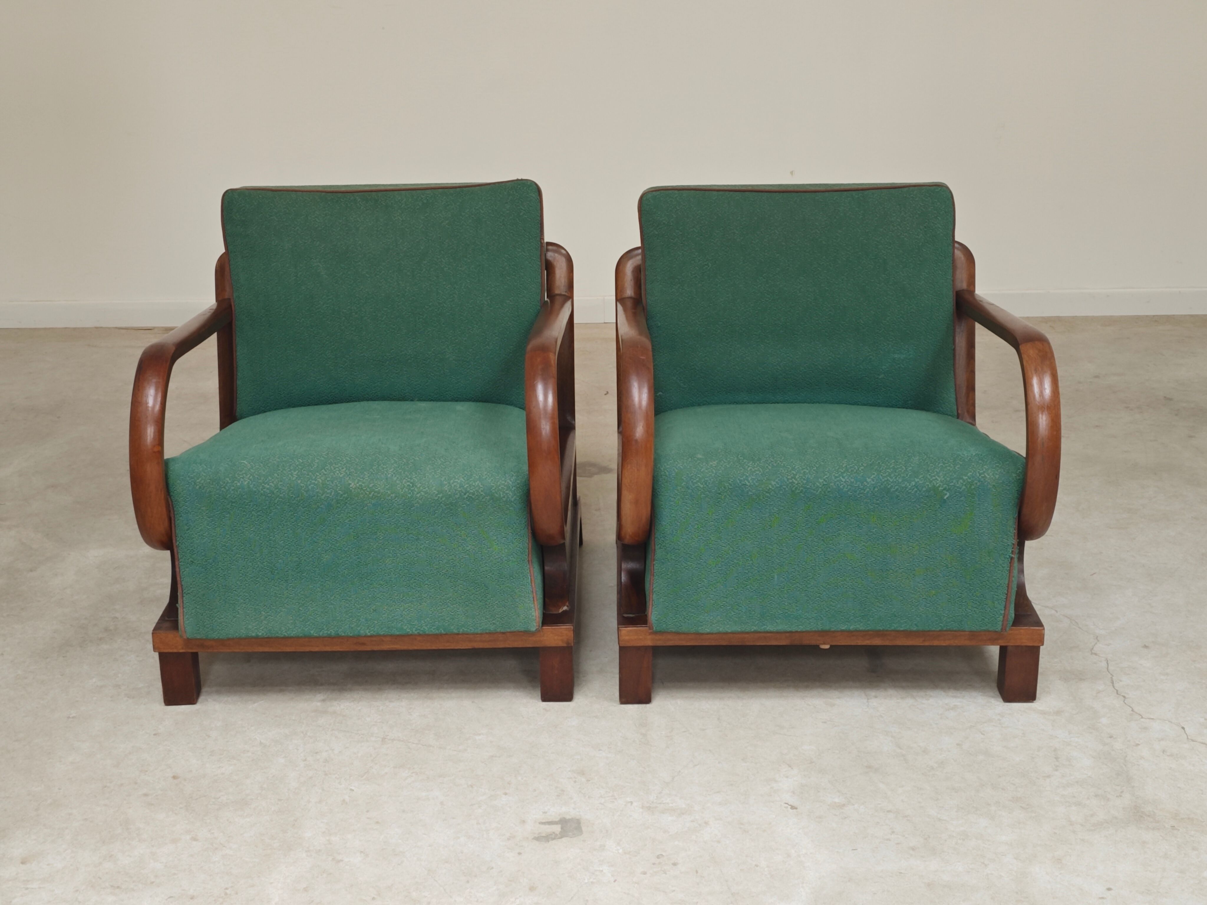 Paire de fauteuils Art déco vert par Jindrich Halabala, Prague 1930