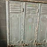 Industrial locker room from the Gantois brand around 1930