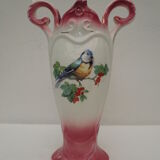 Ancien vase art nouveau en faience fine  "onnaing"blanc et rose décors oiseaux