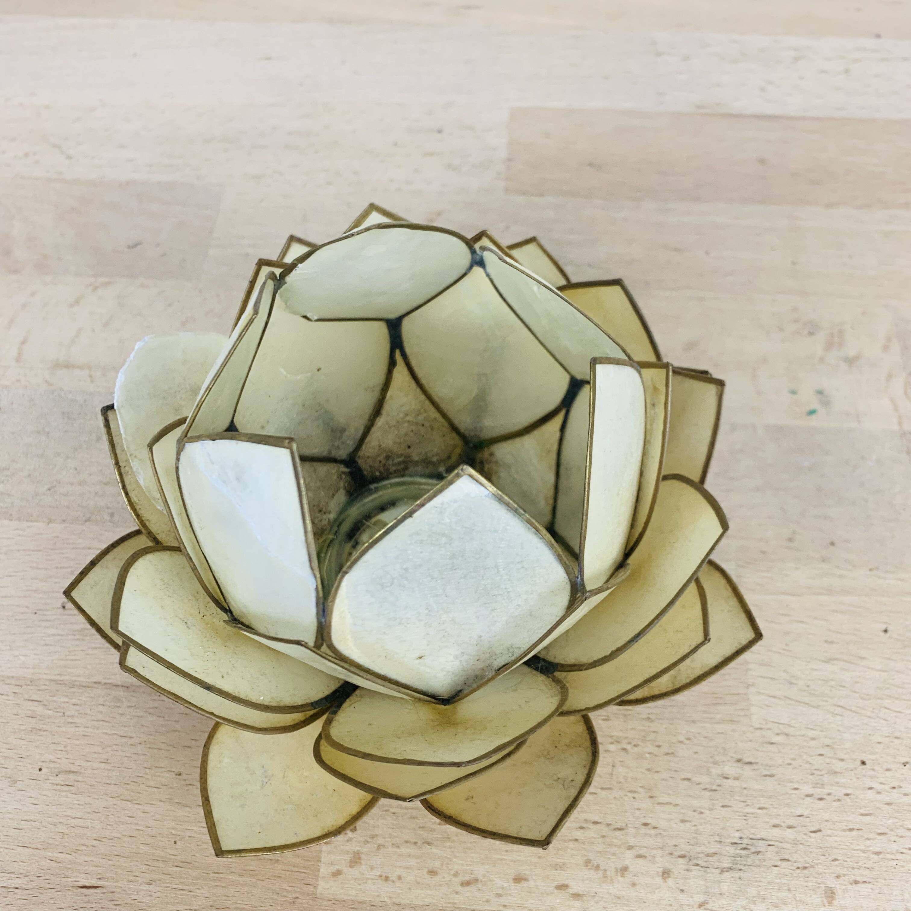 Mother-of-pearl lotus flower candle holder
