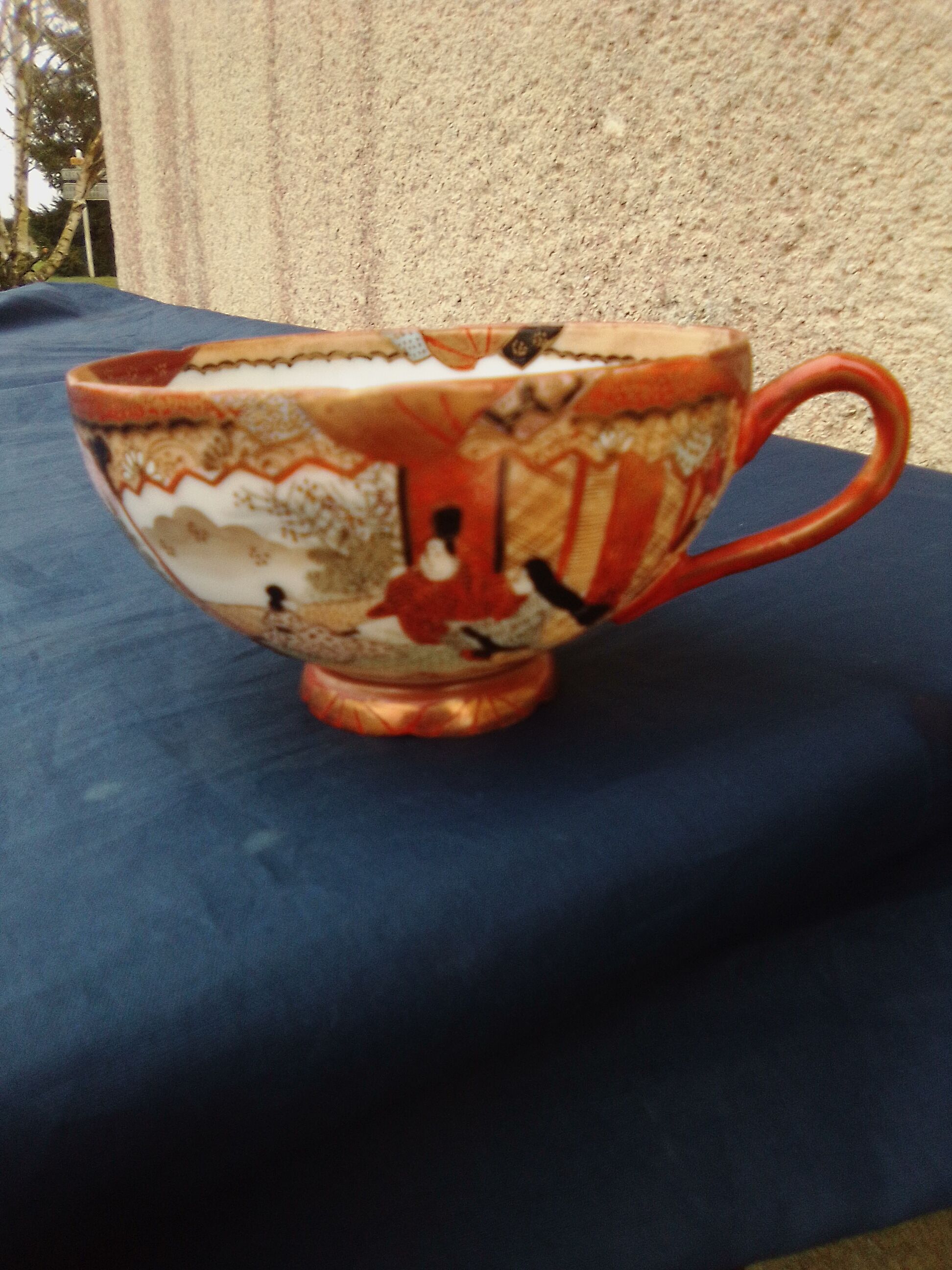 Porcelain tea cup Japanese pattern diam 9.5 cm