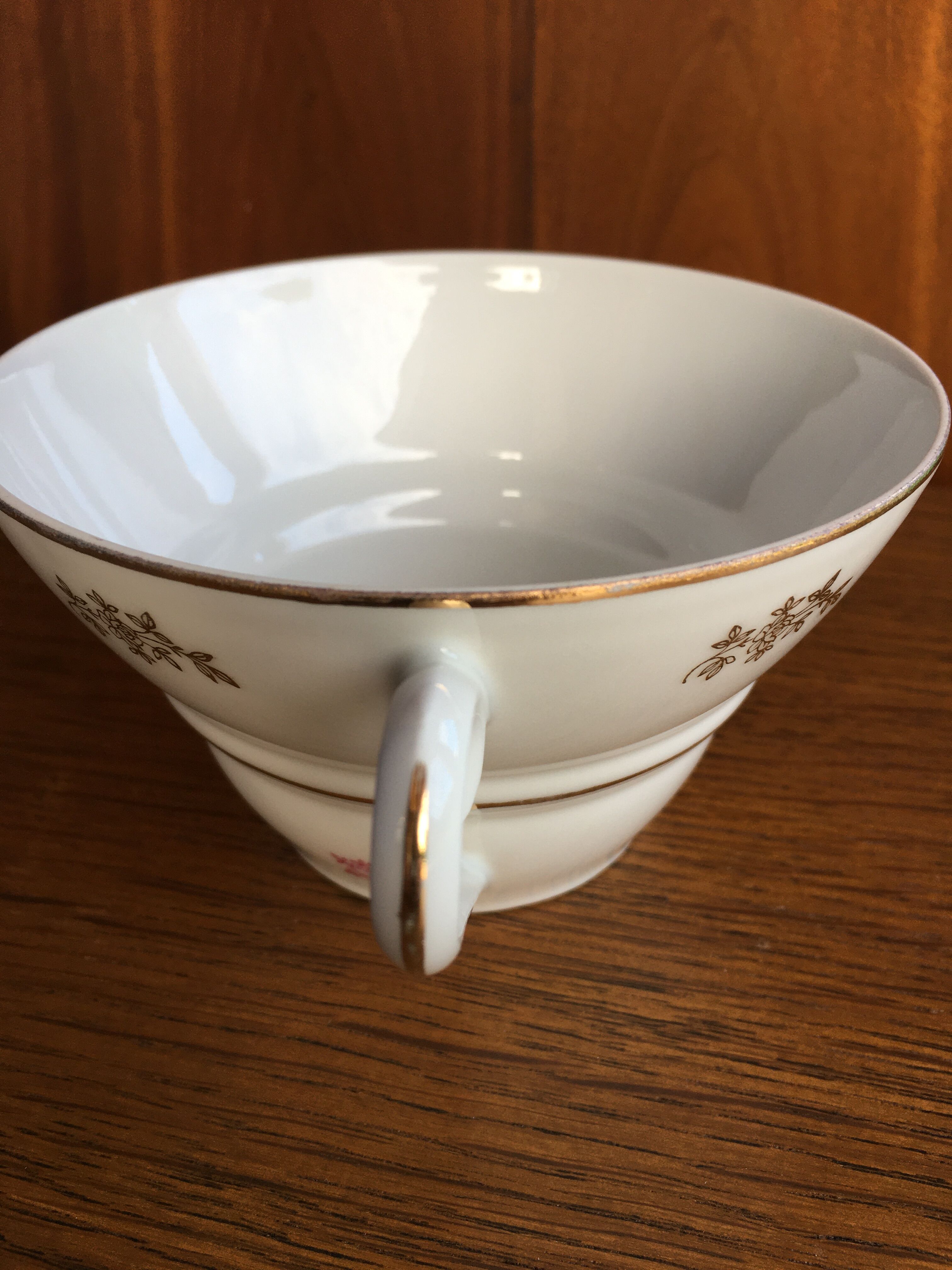 Porcelain cup