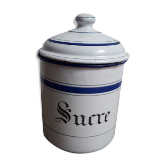 Enamelled iron pot