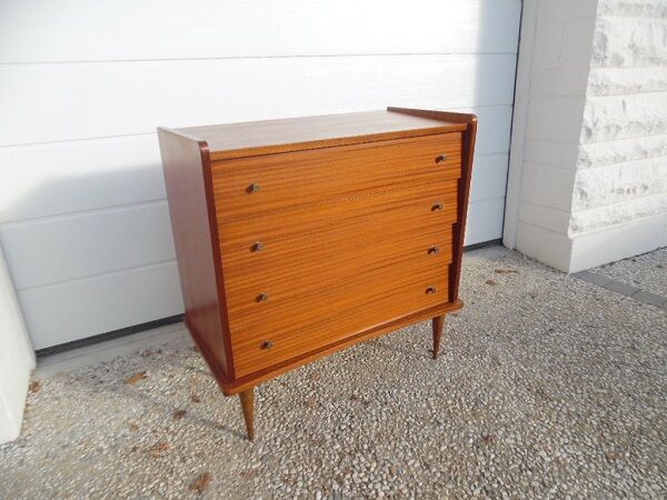 Vintage dresser