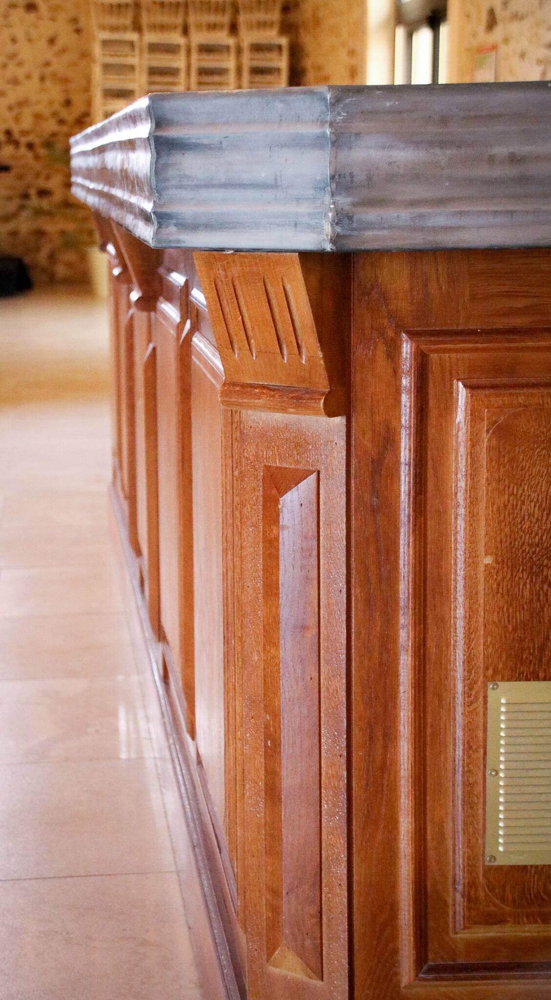 5m solid oak bar