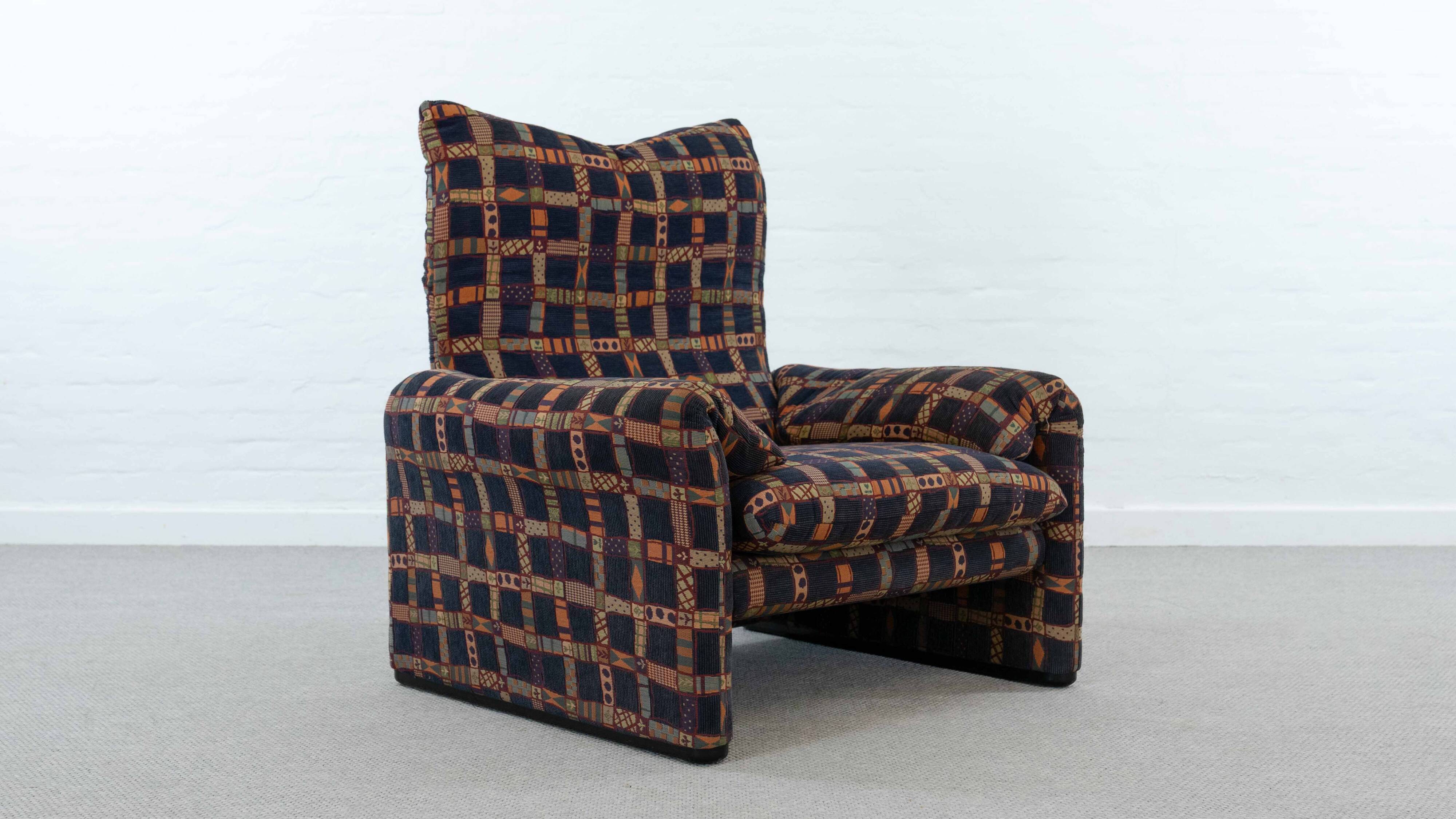 Maralunga armchair by Vico Magistretti for Cassina