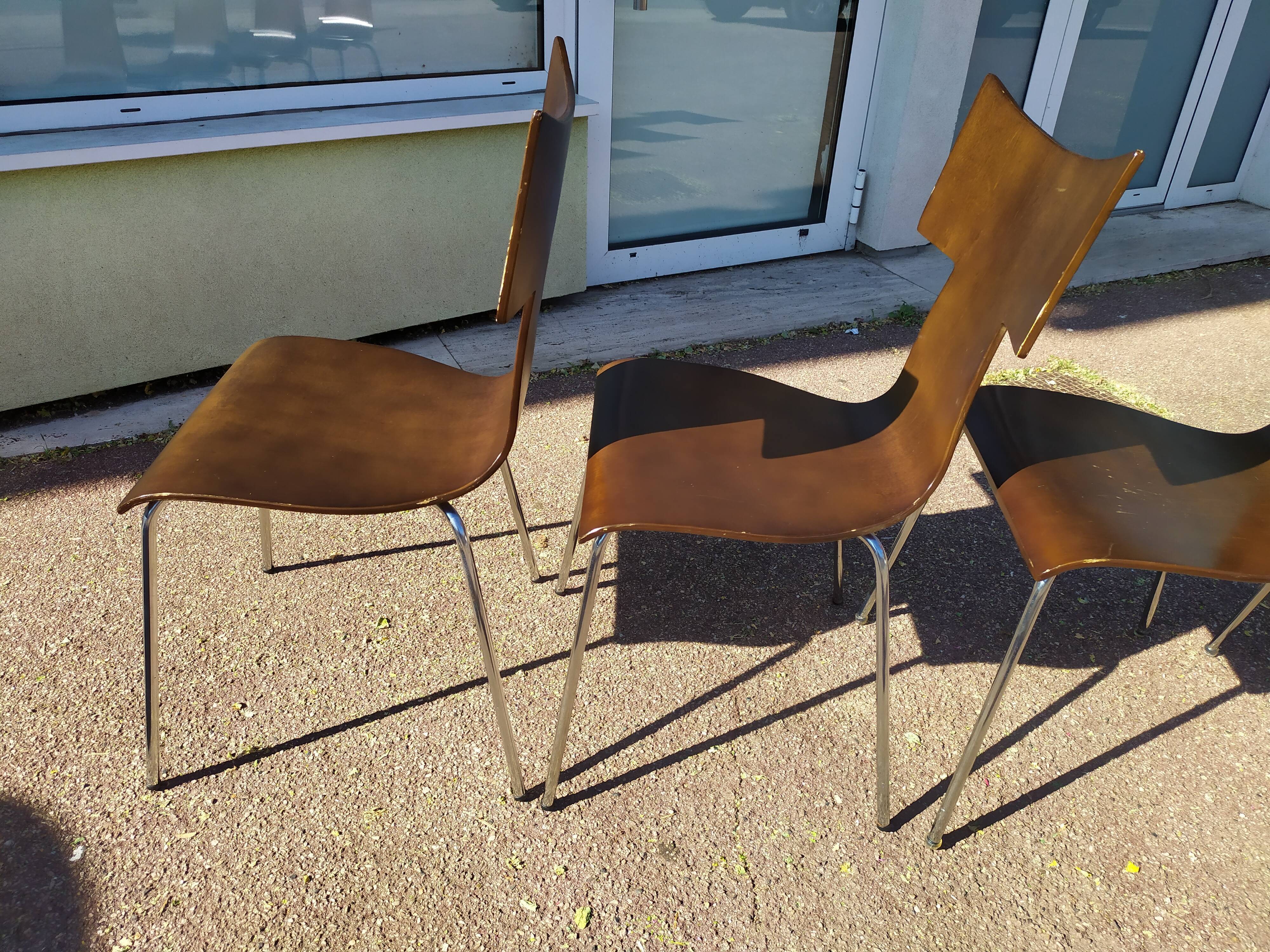 Set of 4 metal and wood chairs