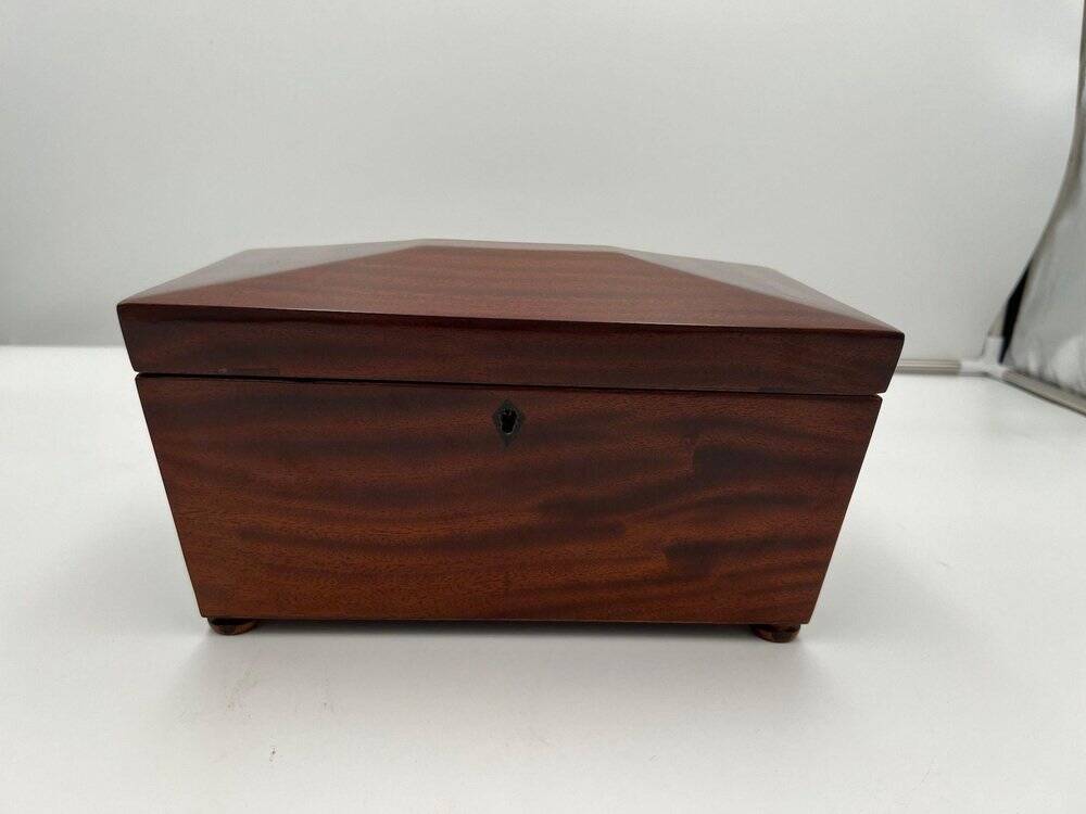 Decorative Box in Mahogany, England, 1880s