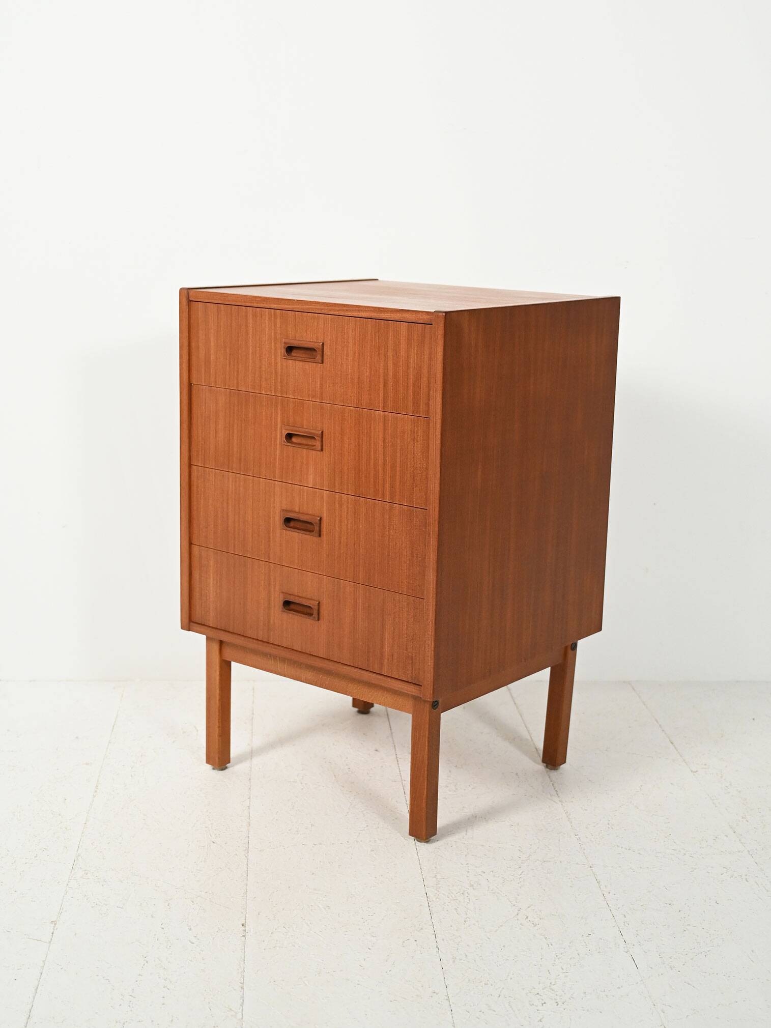 Scandinavian chest of drawers from the 1960s in mahogany