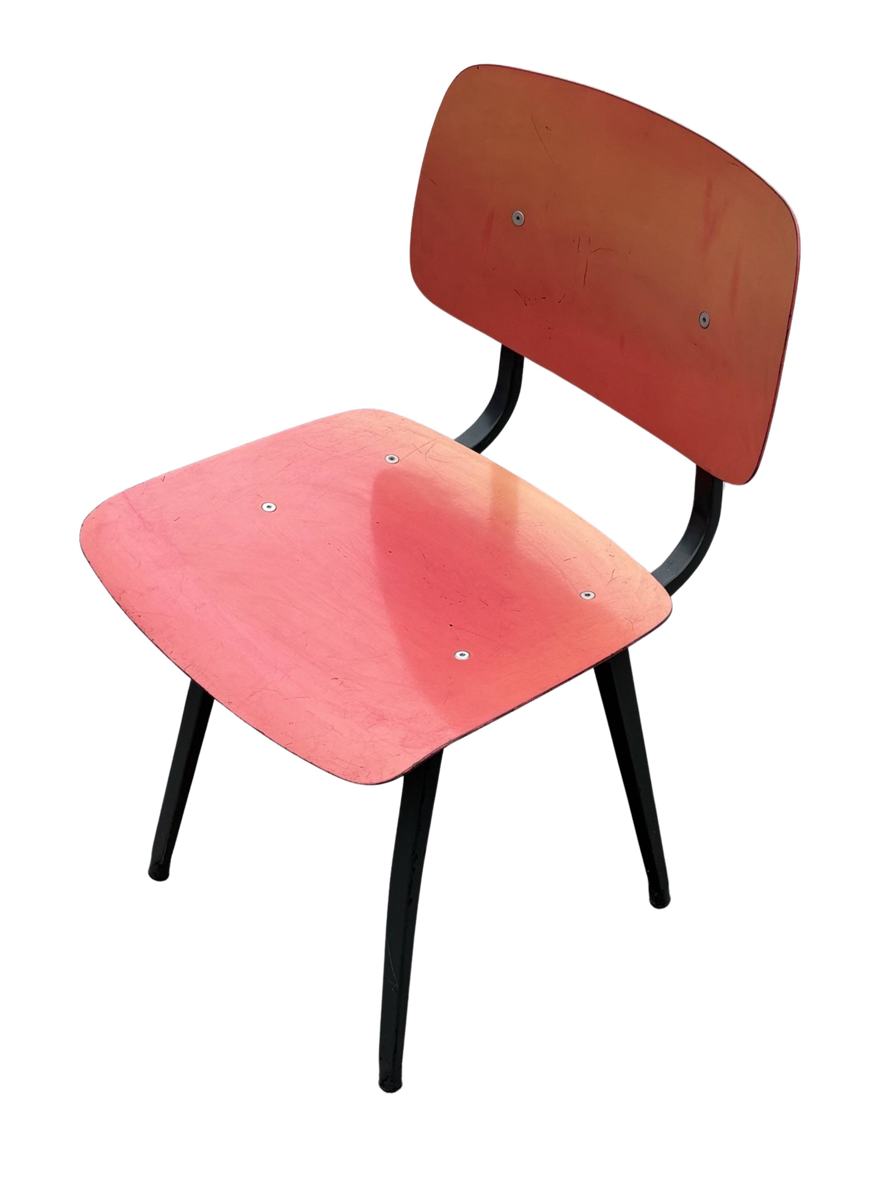 Vintage set of 4x Friso Kramer Revolt chairs Ahrend de Cirkel dutch design