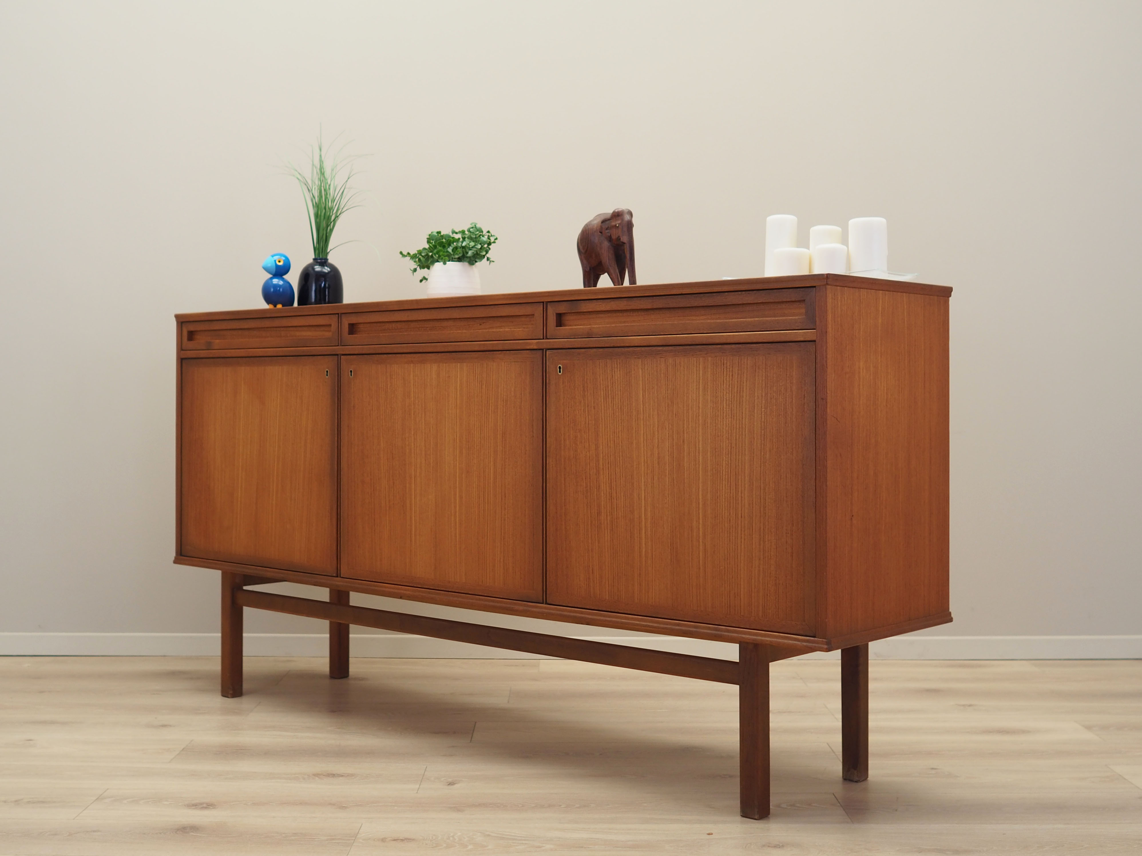 Teak sideboard, Swedish design, 1960s, manufacture Ulferts