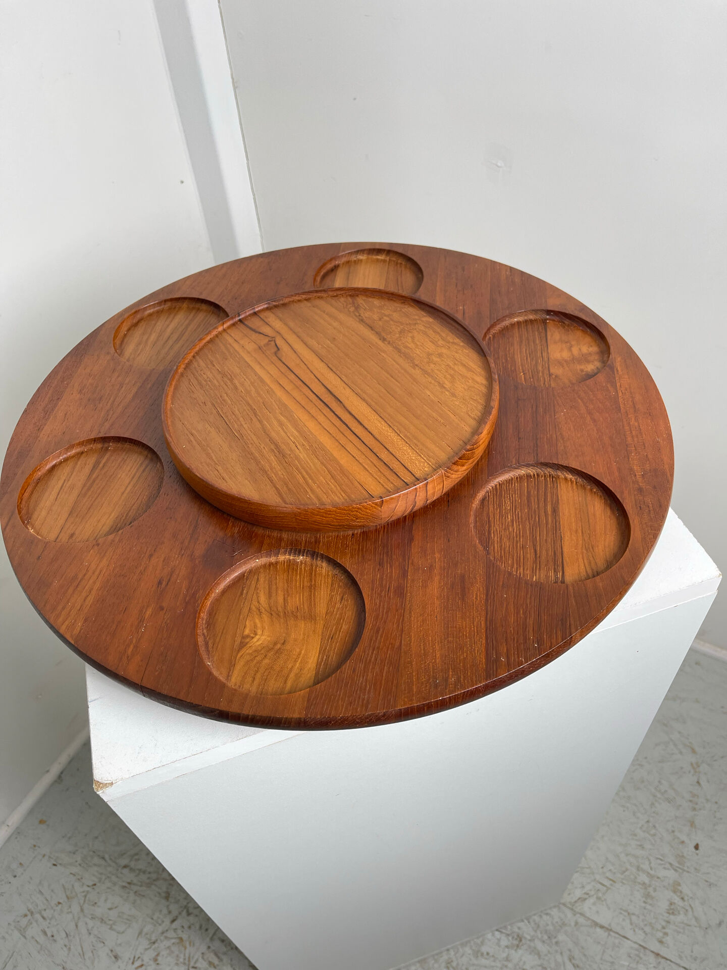Teak rotating tray Denmark 1970