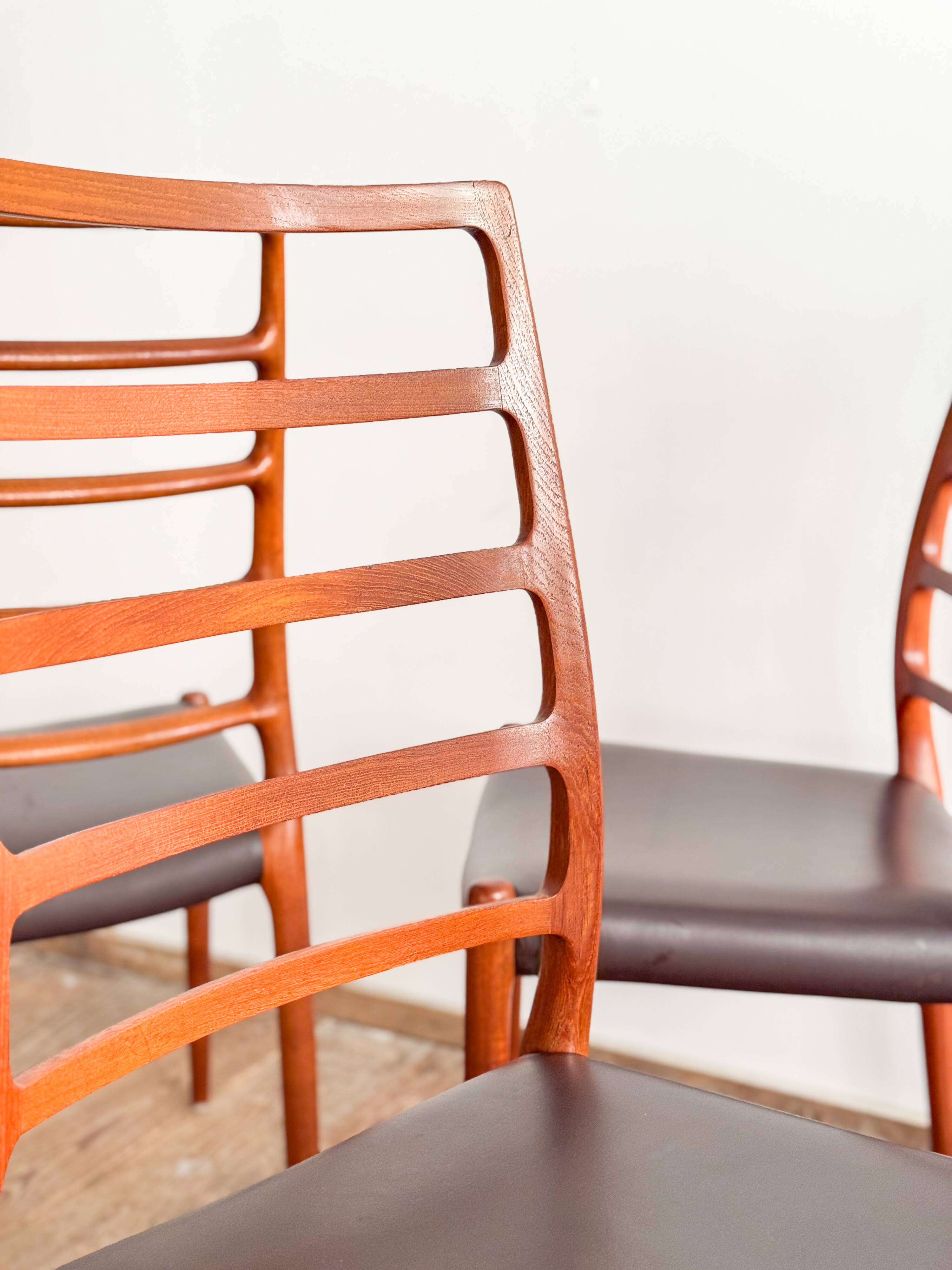 Ensemble de 6 chaises modèle 82 en teck par Niels O. Møller, Danemark