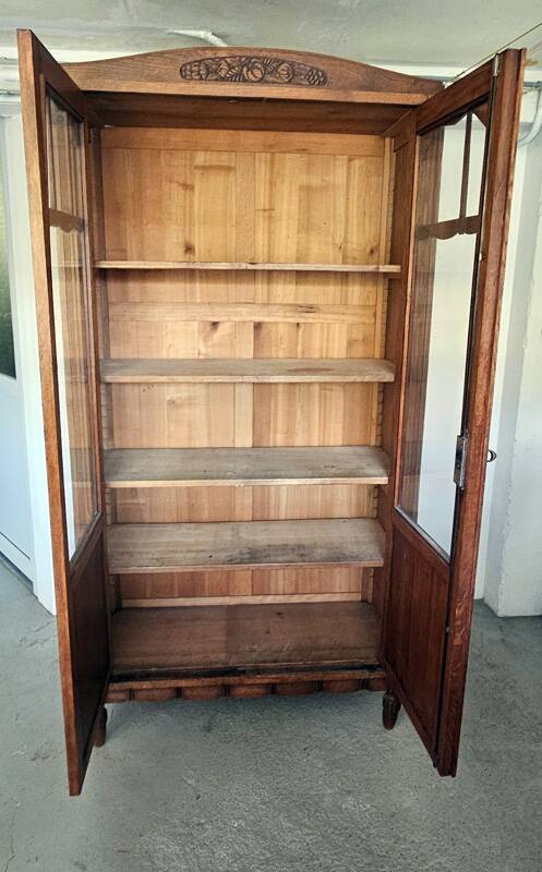 Parisian display cabinet in solid oak – 1950s – Authentic charm