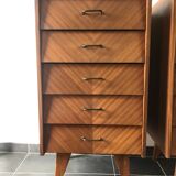 Oblique drawer cabinet