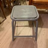 Tabouret en bois peint