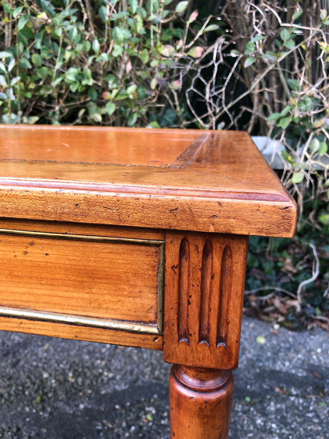 Louis XVI style coffee table leather