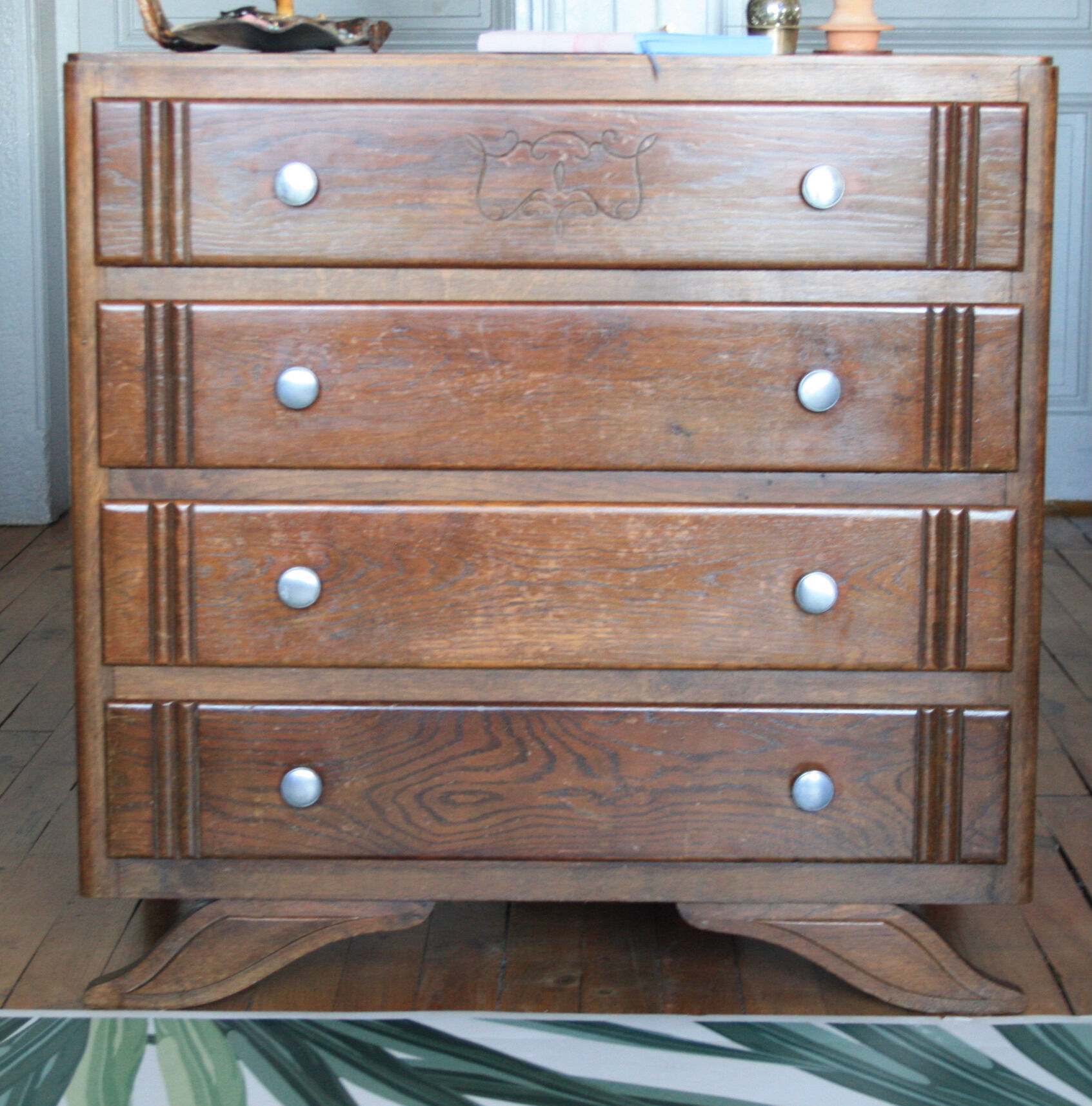 Art deco chest of drawers