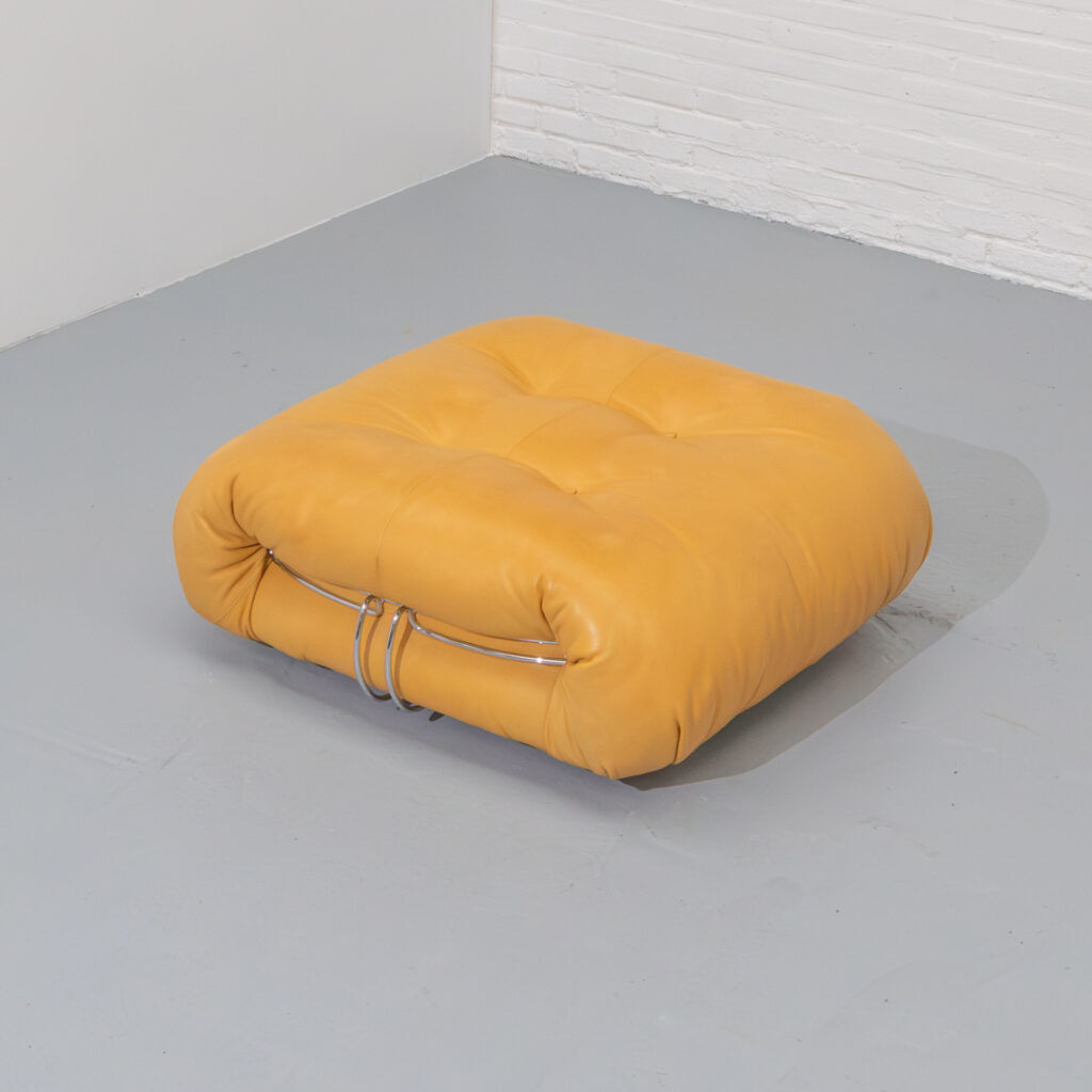 Afra & Tobia Scarpa Soriana Pouf Cassina