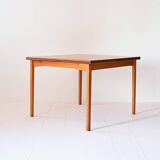 Extendable table from the 60s