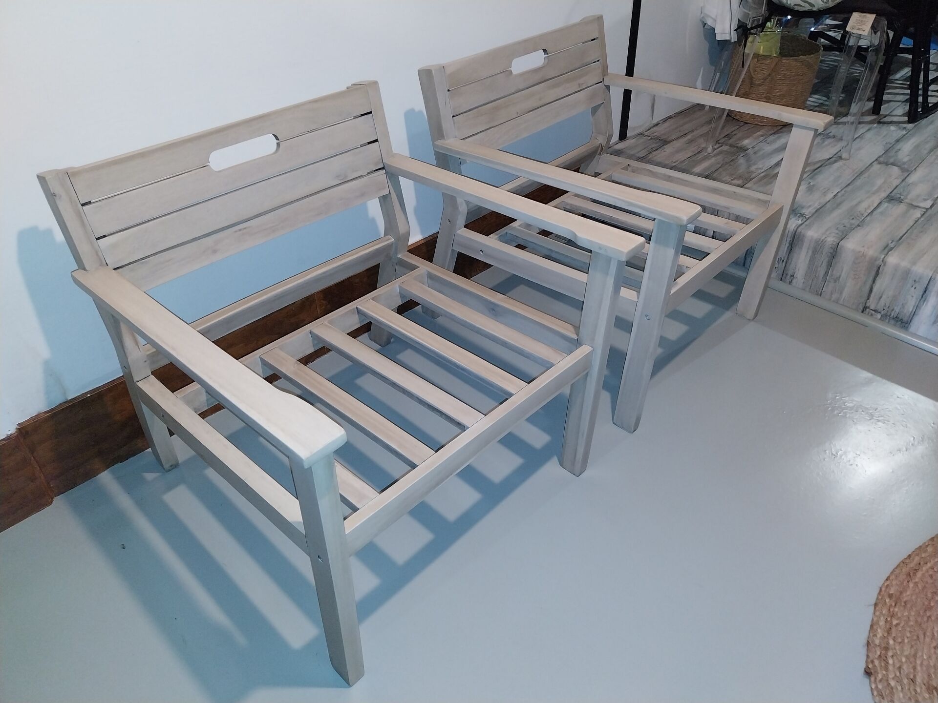 Set of 2 garden armchairs