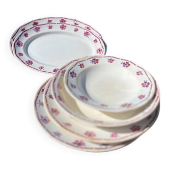 Service de plusieurs plats - ST AMAND CERANORD - modèle Monique