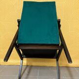 Fauteuil type 300-190 des années 70 Śnieżka