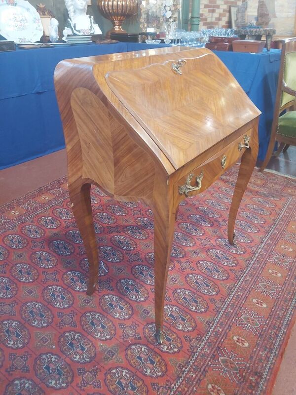 Bureau de pente, dos d'âne, scriban, bureau