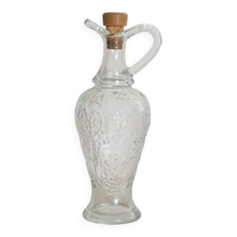 Glass carafe bottle