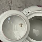 Elegant porcelain soup tureen from Bavaria (Germany), signed AL-KA.