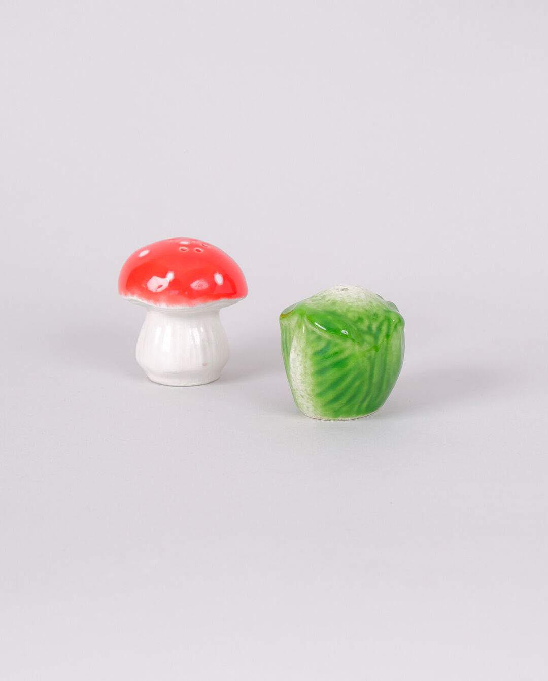 Salt and pepper shaker